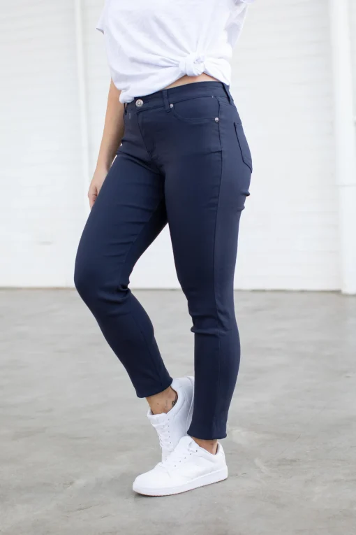 Austin Ultra Stretch Jean Pants in Navy