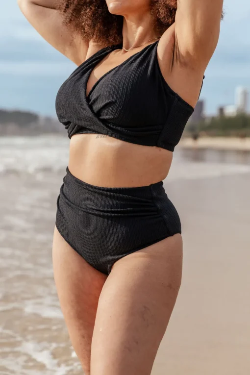 Burleigh Bikini Top in Black