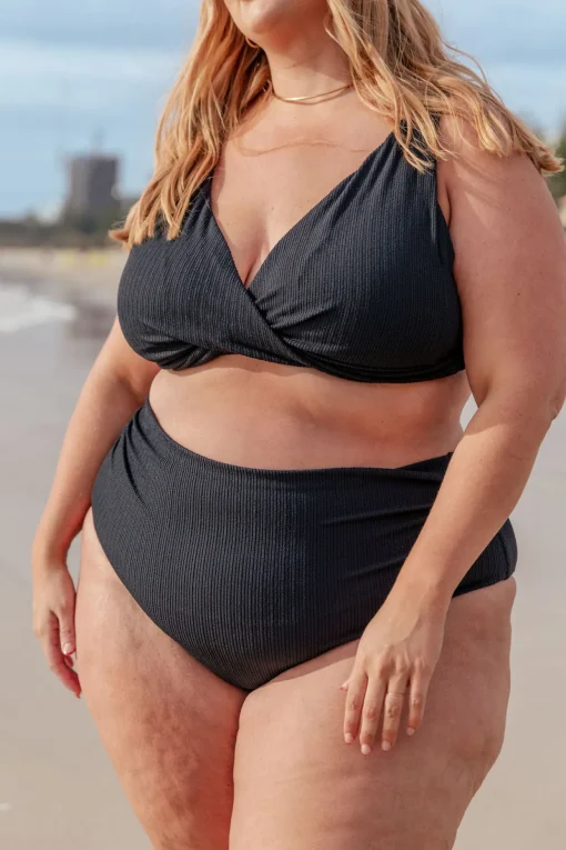 Burleigh Bikini Top in Black