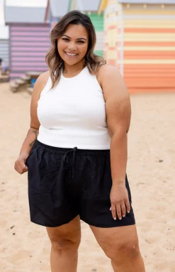 Harlow Linen Blend Shorts in Black