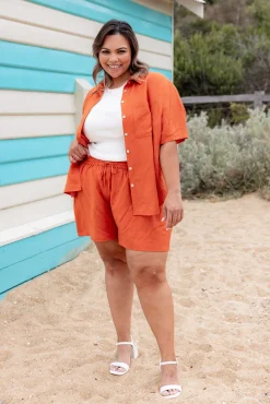 Harlow Linen Blend Shorts in Rust