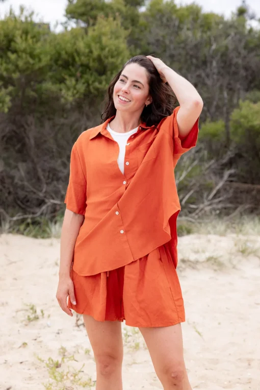 Harlow Linen Blend Shorts in Rust