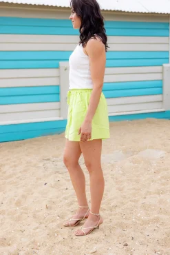 Harlow Linen Blend Shorts in Lime
