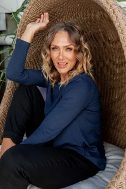 Kendall Long Sleeve Basic Top in Navy