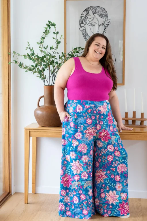 Larsa Pants in Paisley Floral