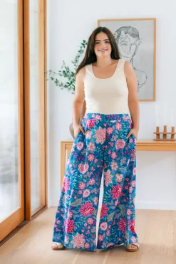 Larsa Pants in Paisley Floral