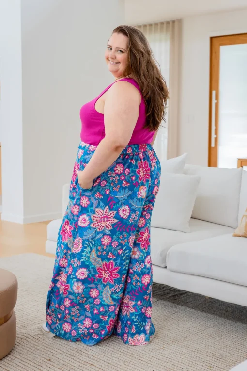Larsa Pants in Paisley Floral