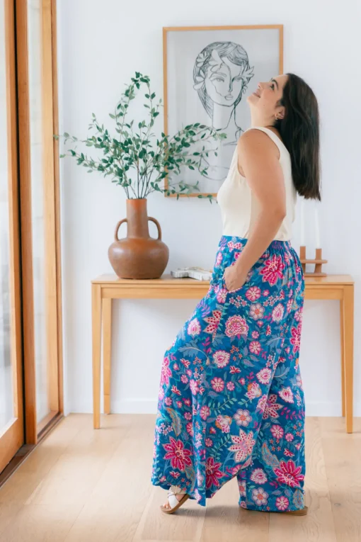 Larsa Pants in Paisley Floral