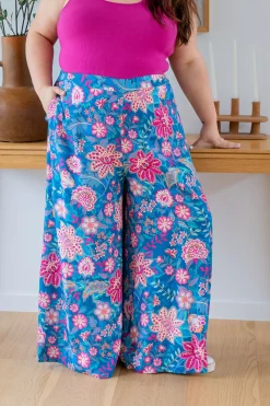 Larsa Pants in Paisley Floral