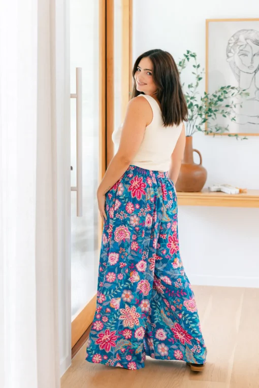 Larsa Pants in Paisley Floral
