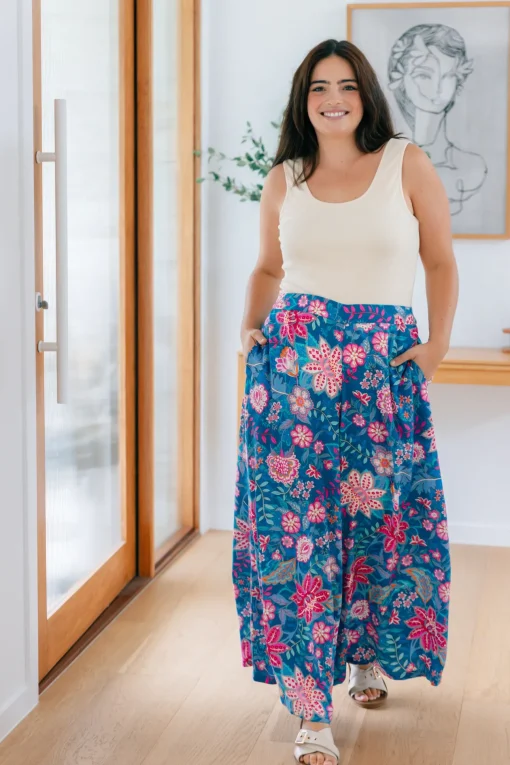 Larsa Pants in Paisley Floral