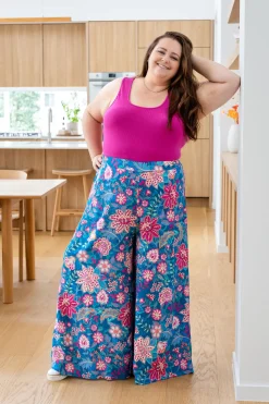 Larsa Pants in Paisley Floral