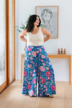 Larsa Pants in Paisley Floral