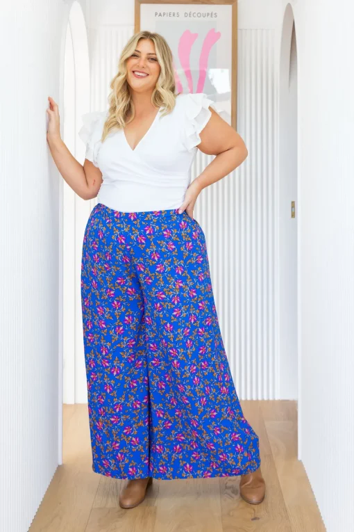 Larsa Pants in Winter Blooms