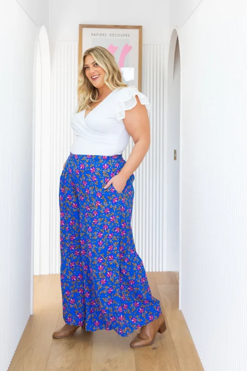 Larsa Pants in Winter Blooms