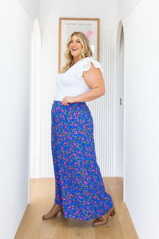 Larsa Pants in Winter Blooms