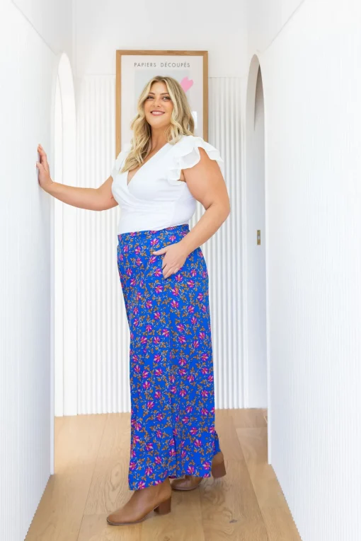 Larsa Pants in Winter Blooms