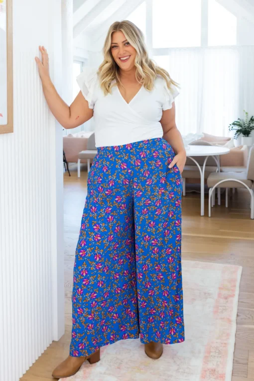 Larsa Pants in Winter Blooms