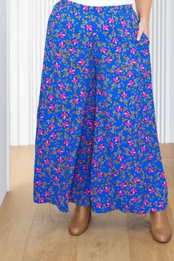 Larsa Pants in Winter Blooms