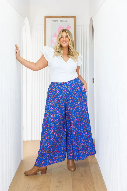 Larsa Pants in Winter Blooms