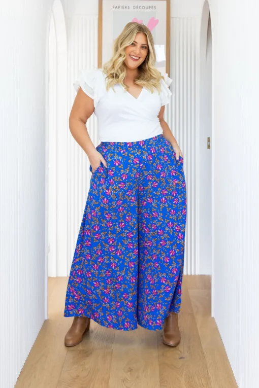 Larsa Pants in Winter Blooms