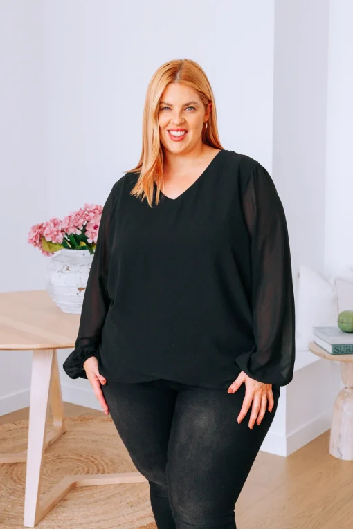Layla Long Sleeved Top in Black