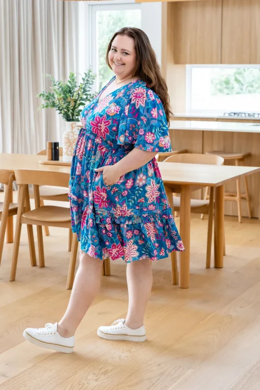 Lisa Dress in Paisley Floral