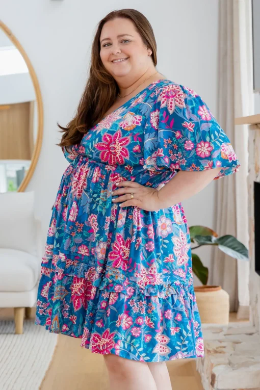 Lisa Dress in Paisley Floral
