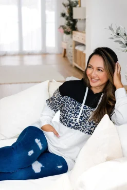 Luna Hoodie in Black