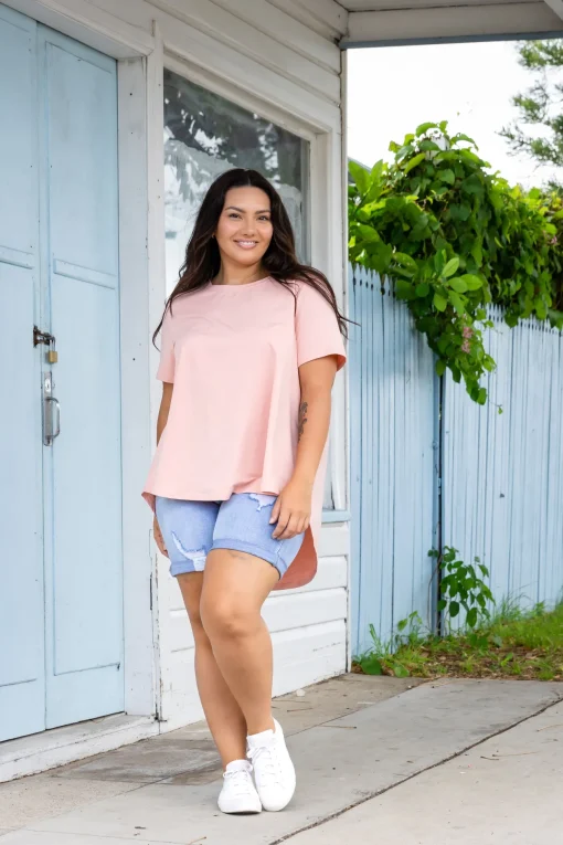 Macey Hi-Low T-Shirt in Blush Pink