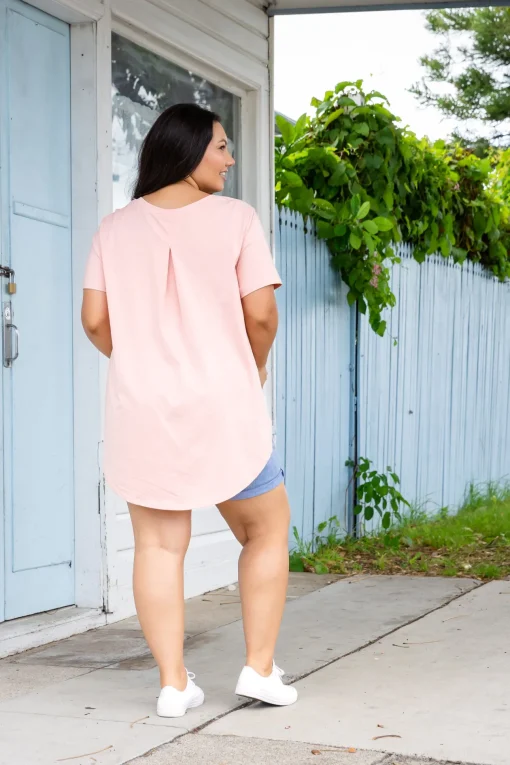 Macey Hi-Low T-Shirt in Blush Pink