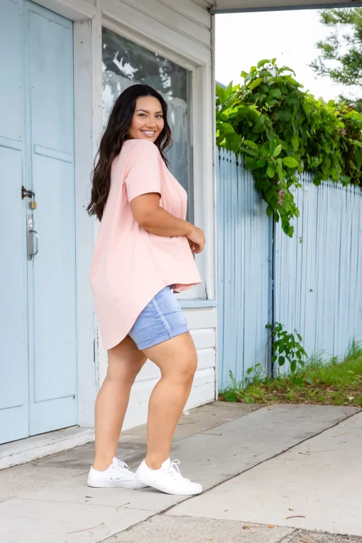 Macey Hi-Low T-Shirt in Blush Pink