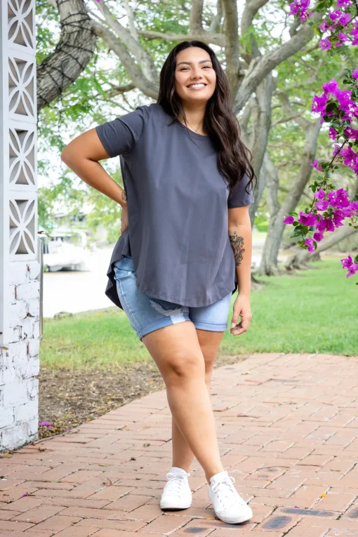 Macey Hi-Low T-Shirt in Charcoal