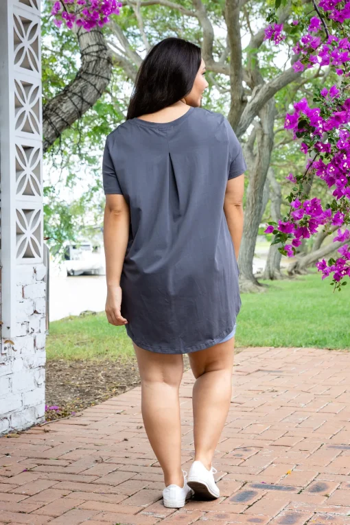 Macey Hi-Low T-Shirt in Charcoal
