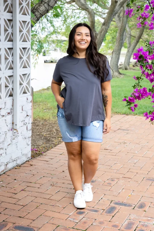 Macey Hi-Low T-Shirt in Charcoal