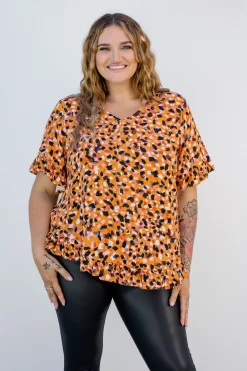 Natalie Frill Top in Brown Fleck