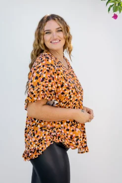 Natalie Frill Top in Brown Fleck