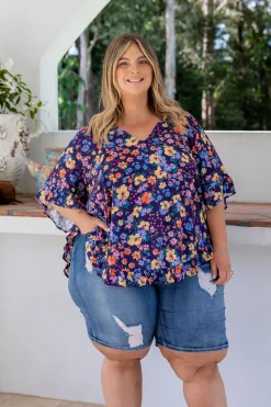 Natalie Top in Posie