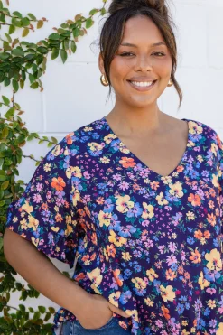 Natalie Top in Posie