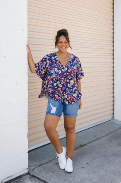 Natalie Top in Posie