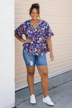 Natalie Top in Posie