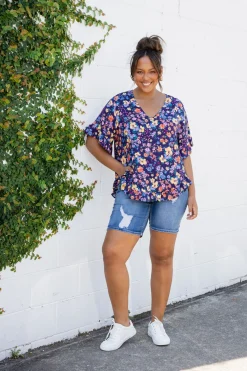 Natalie Top in Posie