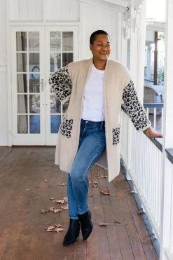 Oakland Leopard Cardigan in Beige