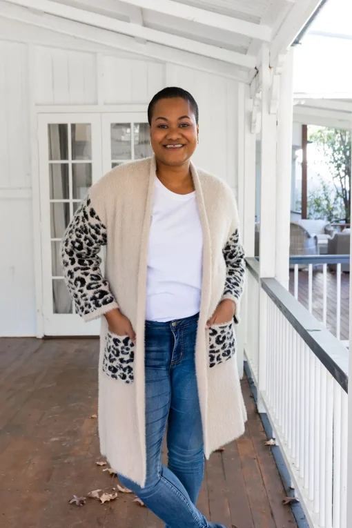 Oakland Leopard Cardigan in Beige