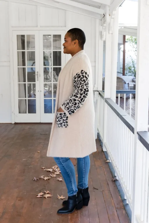Oakland Leopard Cardigan in Beige
