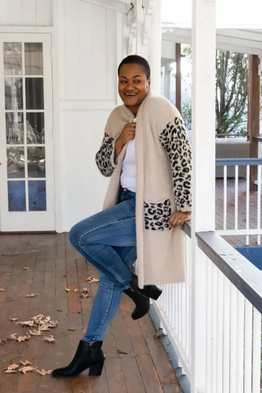 Oakland Leopard Cardigan in Beige