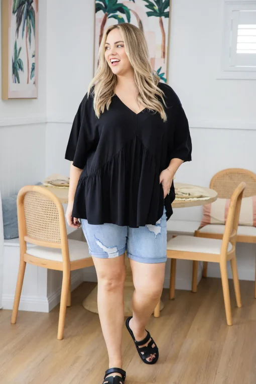 Peak Top in Black