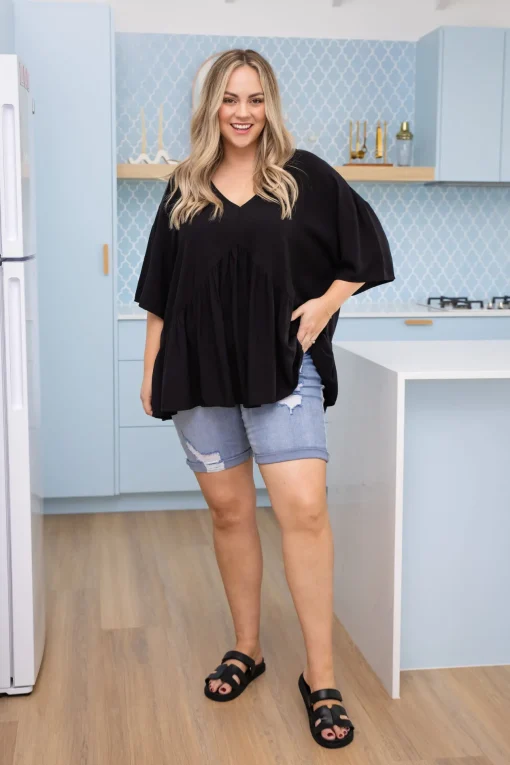 Peak Top in Black