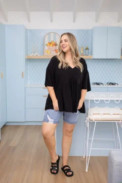Peak Top in Black