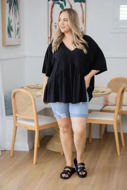 Peak Top in Black